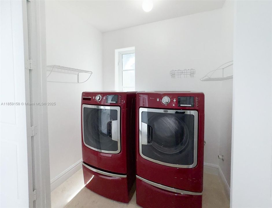 На продажу: $1,775,000 (4 спален, 4 ванн, 3202 Квадратных фут)