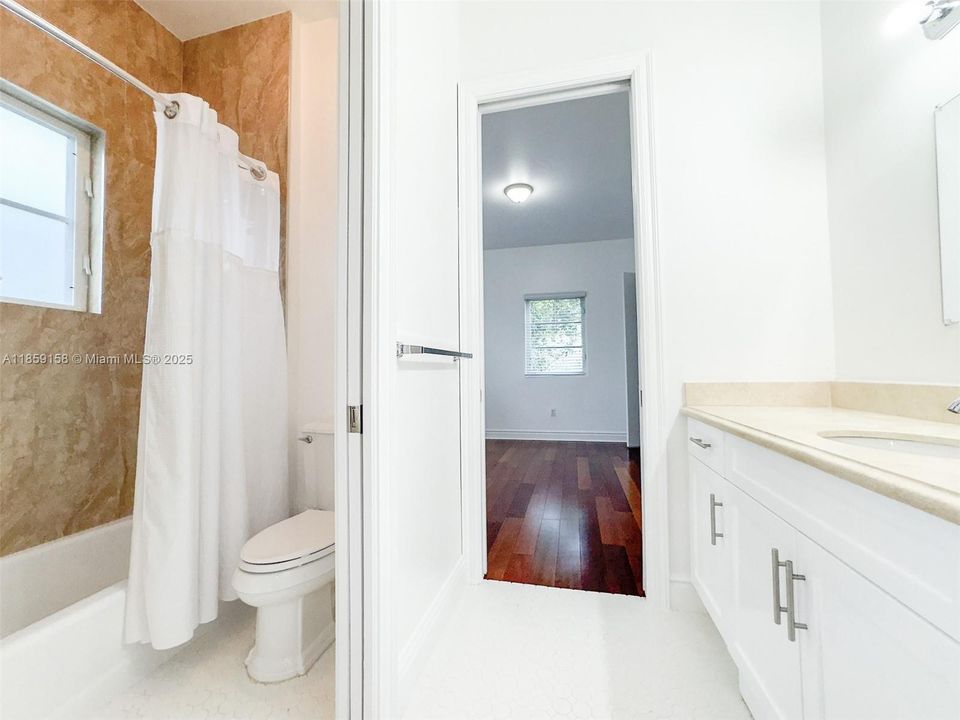 На продажу: $1,775,000 (4 спален, 4 ванн, 3202 Квадратных фут)