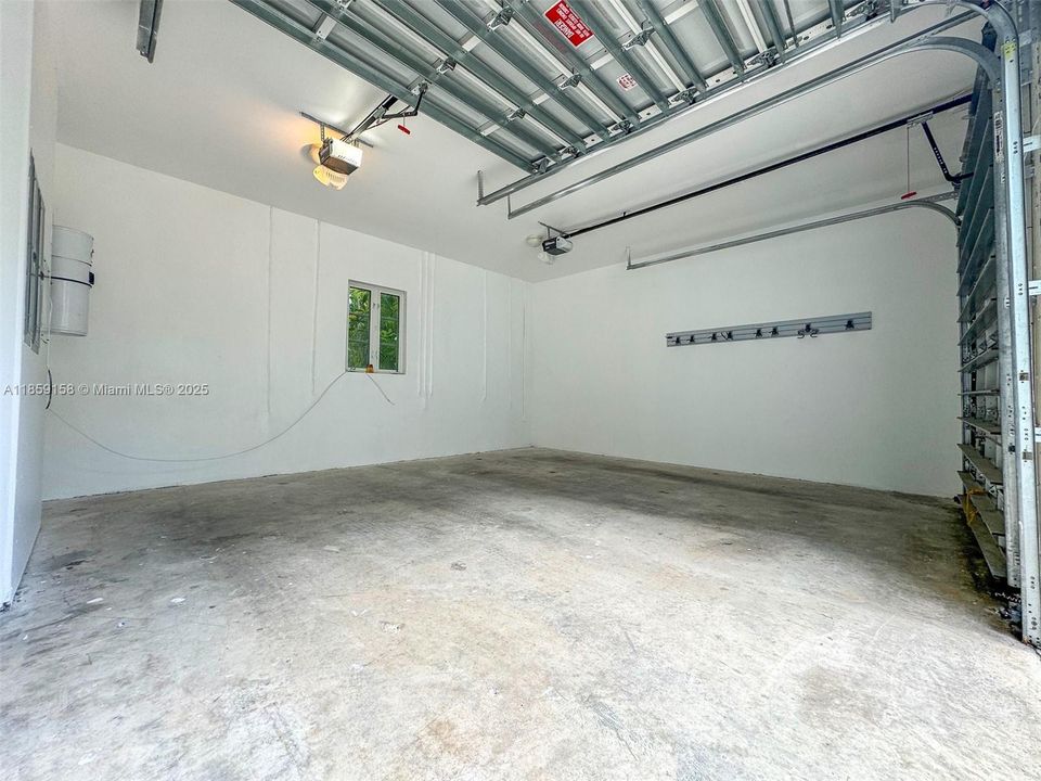 На продажу: $1,775,000 (4 спален, 4 ванн, 3202 Квадратных фут)