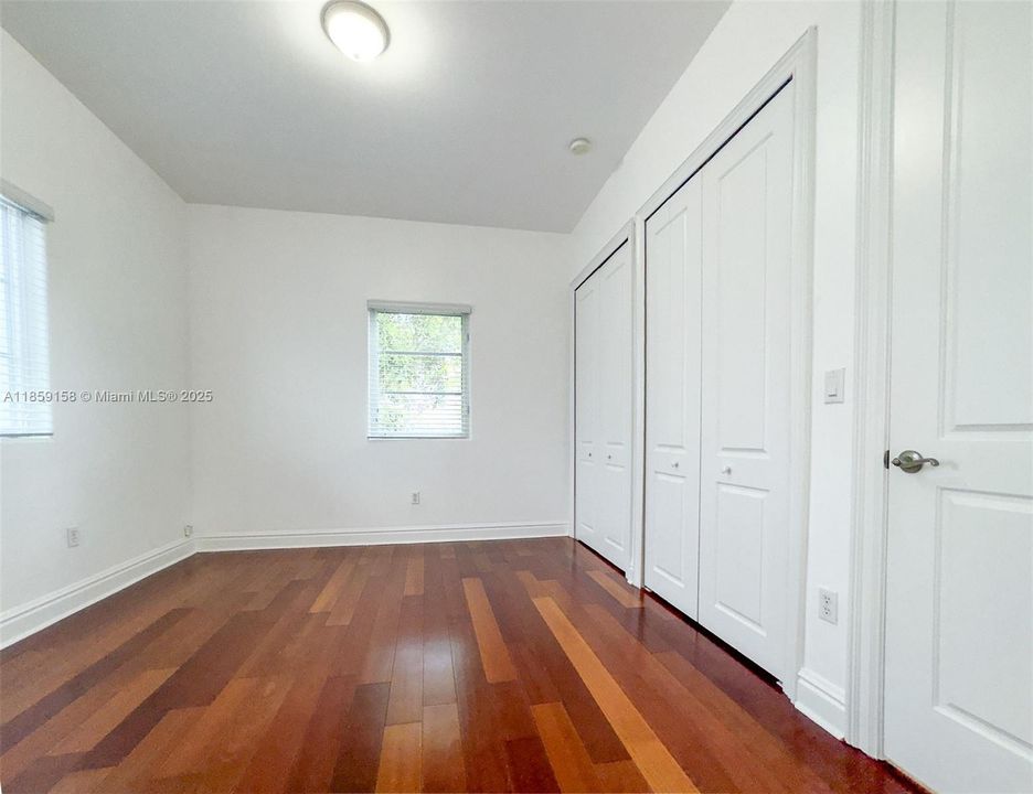 На продажу: $1,775,000 (4 спален, 4 ванн, 3202 Квадратных фут)