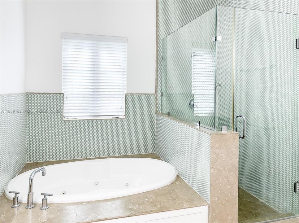 На продажу: $1,775,000 (4 спален, 4 ванн, 3202 Квадратных фут)