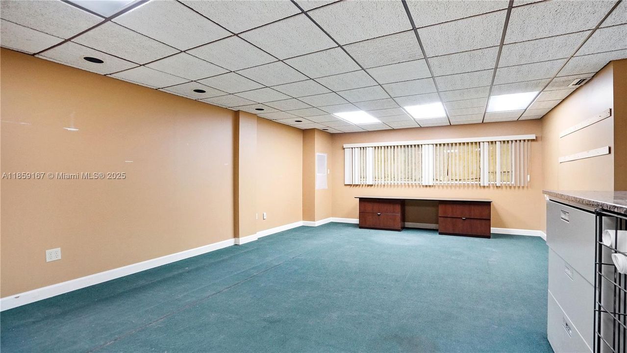 Secondary office space