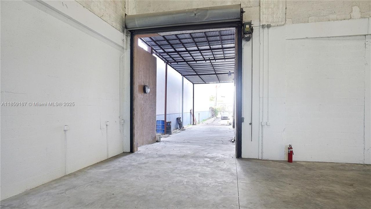 Dock-high loading door