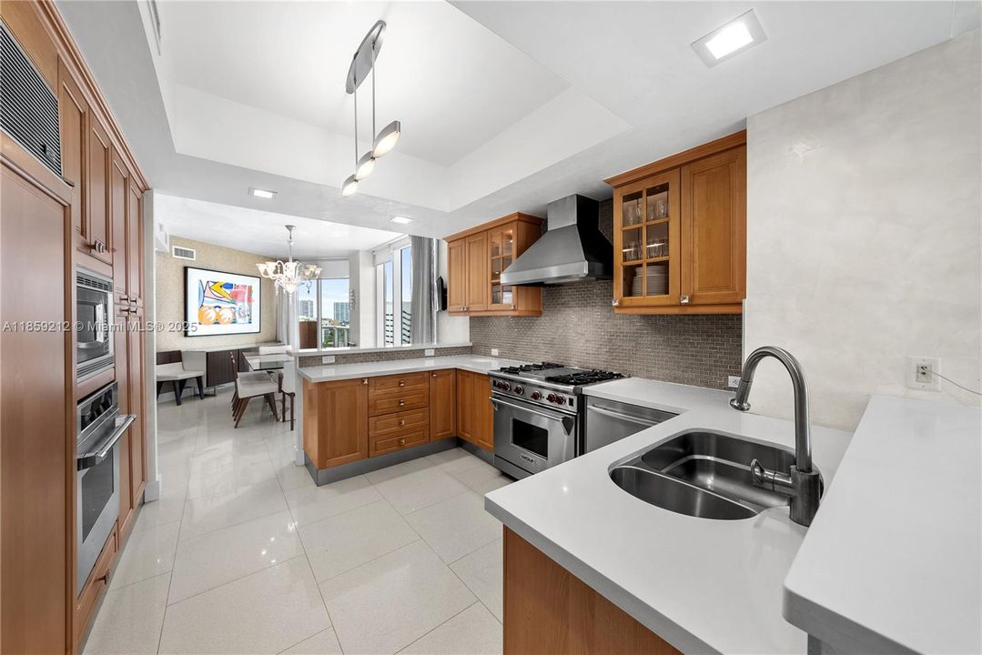 For Sale: $4,200,000 (4 beds, 4 baths, 2736 Square Feet)