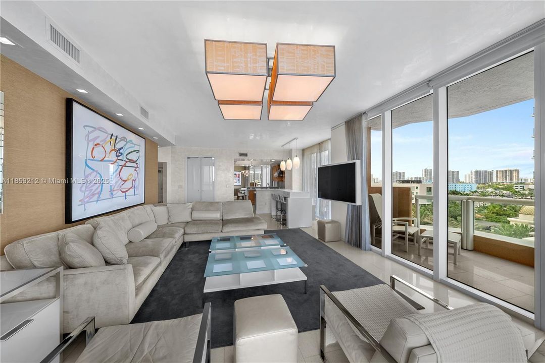 For Sale: $4,200,000 (4 beds, 4 baths, 2736 Square Feet)