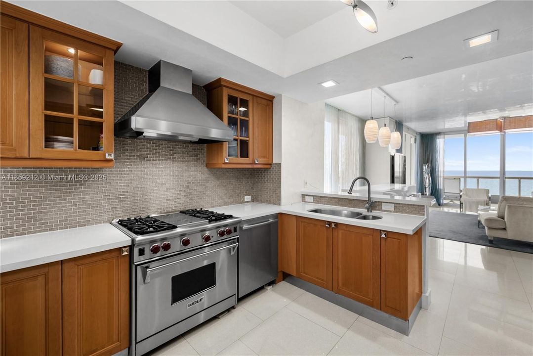 For Sale: $4,200,000 (4 beds, 4 baths, 2736 Square Feet)