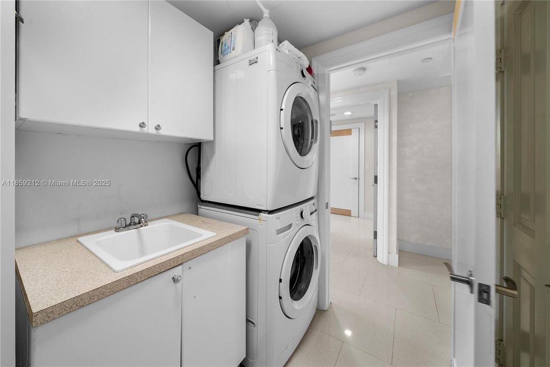 For Sale: $4,200,000 (4 beds, 4 baths, 2736 Square Feet)