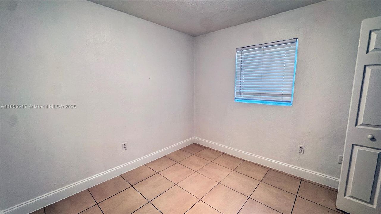 最近租的: $4,000 (3 贝兹, 2 浴室, 1306 平方英尺)