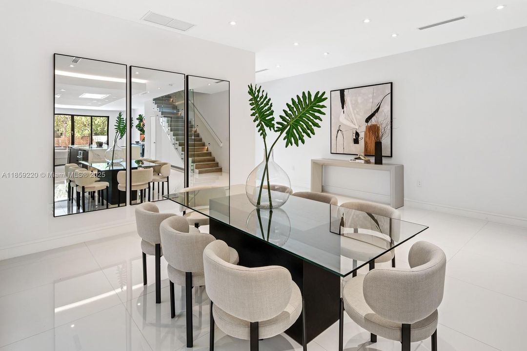 Recently Rented: $14,000 (4 beds, 3 baths, 3108 Square Feet)