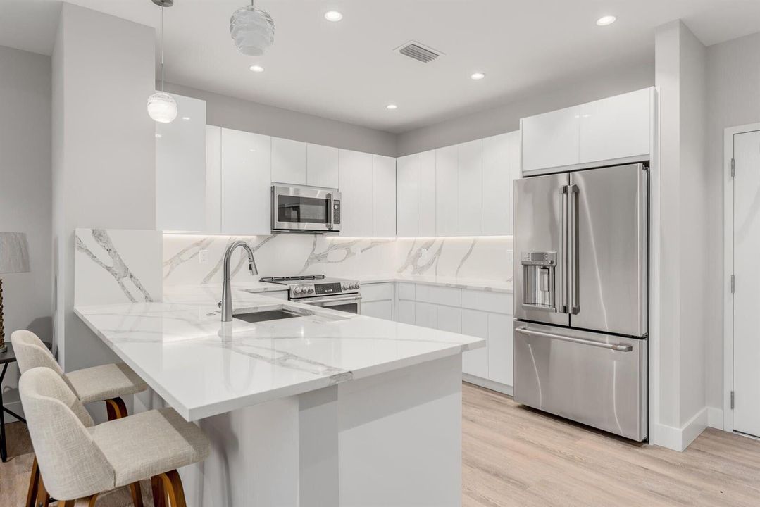 41 SW Seminole Street 305 56