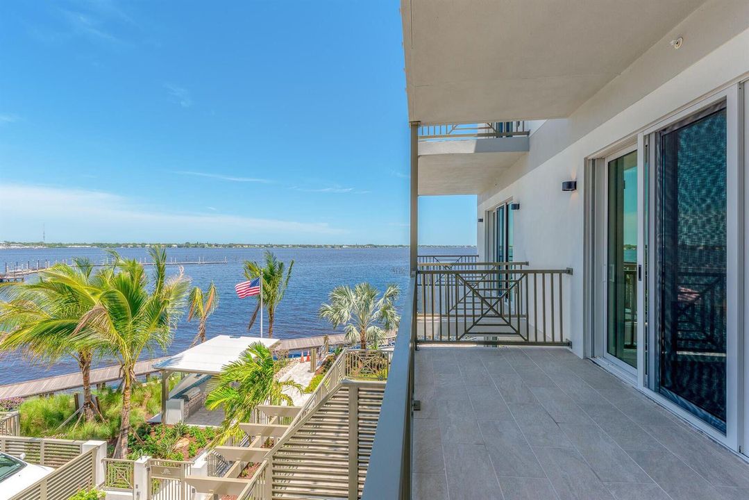 41 SW Seminole Street 305 16