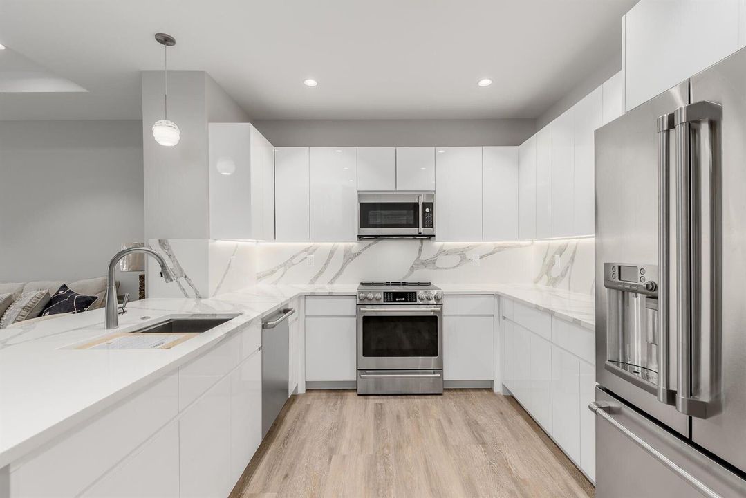 41 SW Seminole Street 305 57