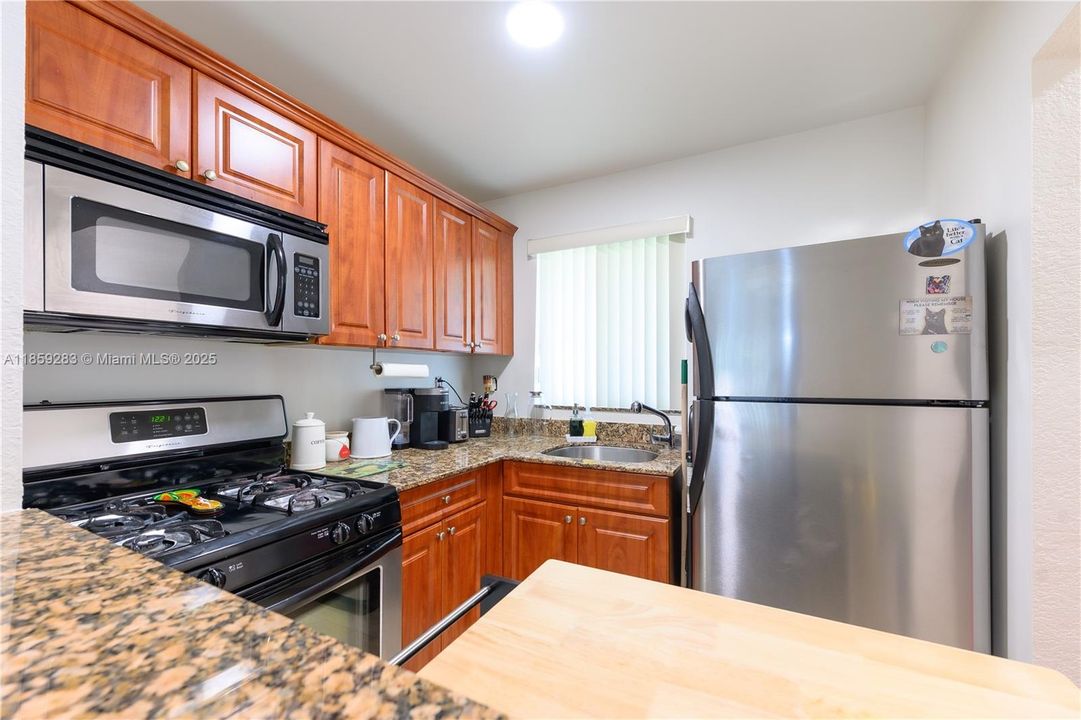 Activo con contrato: $195,000 (1 camas, 1 baños, 575 Pies cuadrados)