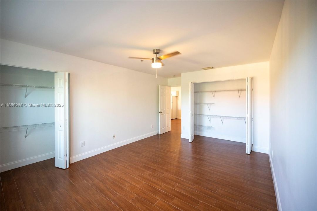 合同活跃: $1,750 (1 贝兹, 1 浴室, 846 平方英尺)