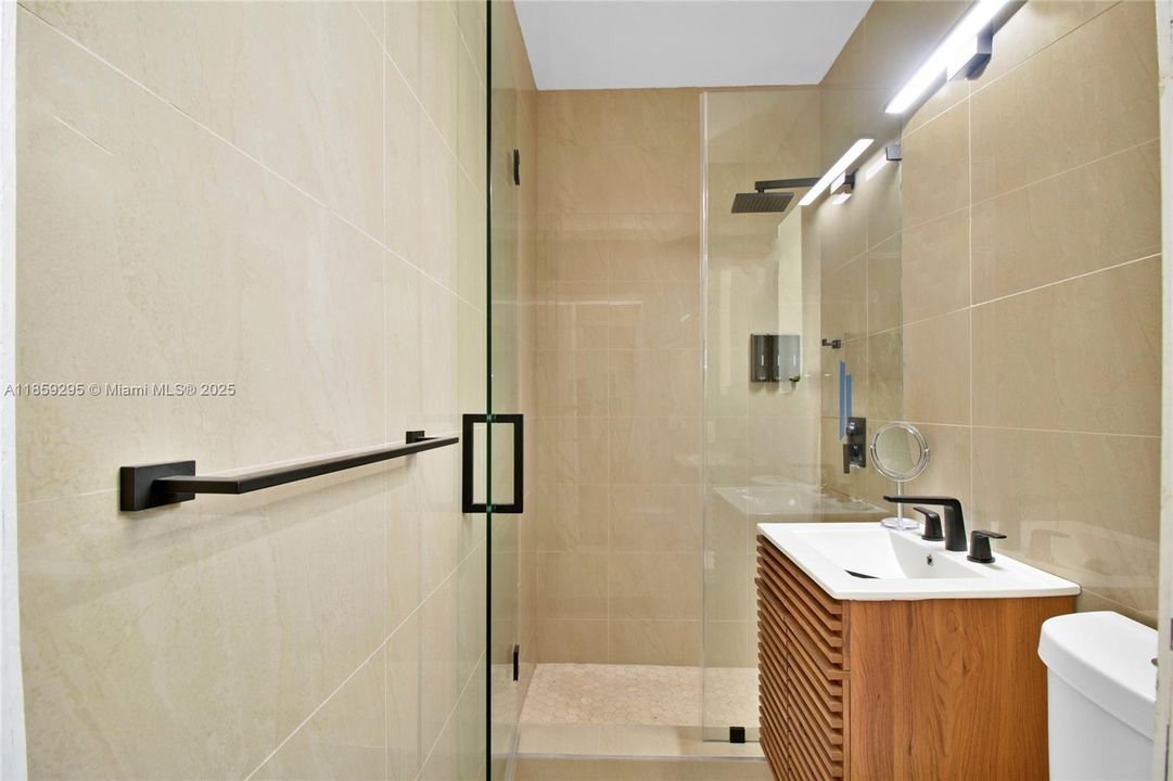 En Venta: $1,100,000 (4 camas, 3 baños, 0 Pies cuadrados)