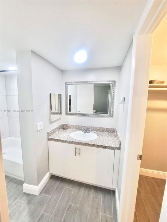 最近租的: $2,100 (2 贝兹, 2 浴室, 900 平方英尺)