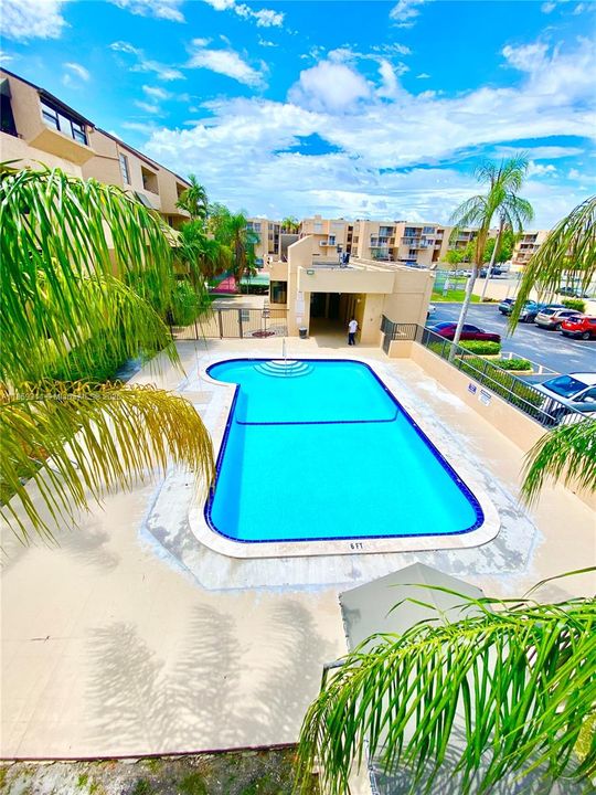 最近租的: $2,100 (2 贝兹, 2 浴室, 900 平方英尺)