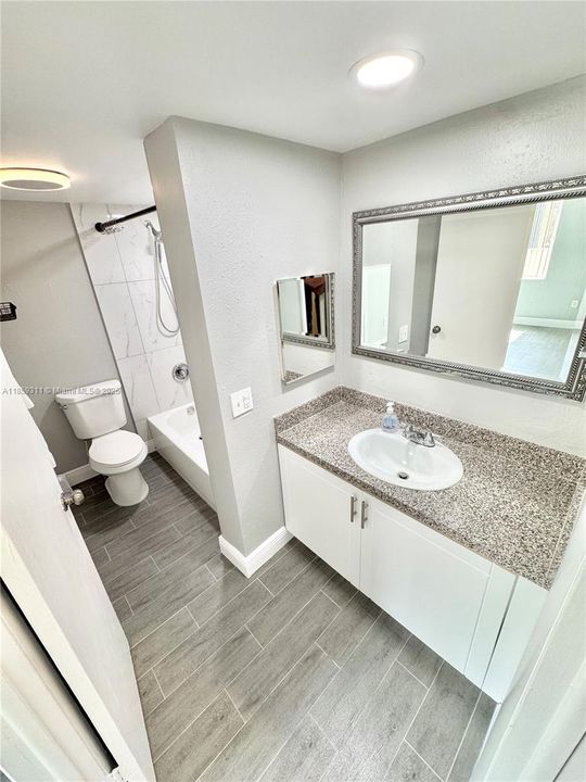 最近租的: $2,100 (2 贝兹, 2 浴室, 900 平方英尺)