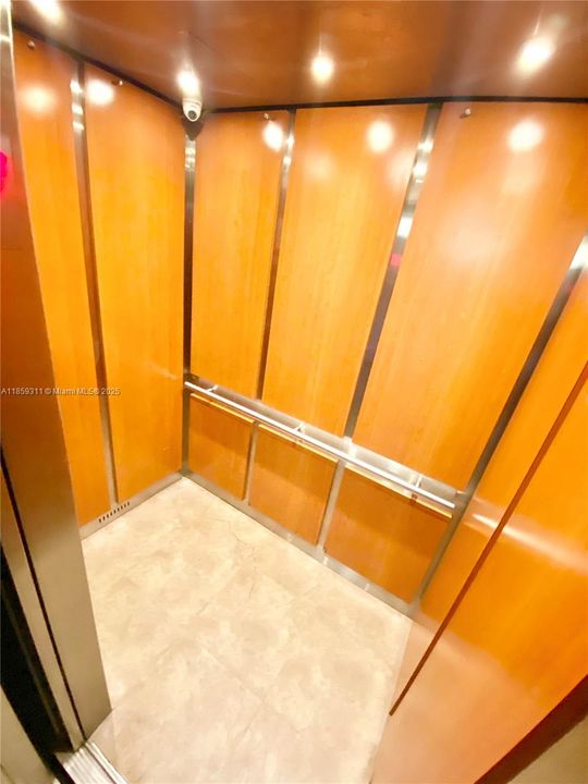 最近租的: $2,100 (2 贝兹, 2 浴室, 900 平方英尺)