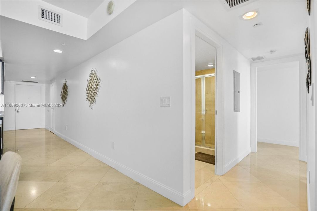 Active With Contract: $7,500 (3 beds, 2 baths, 1554 Square Feet)