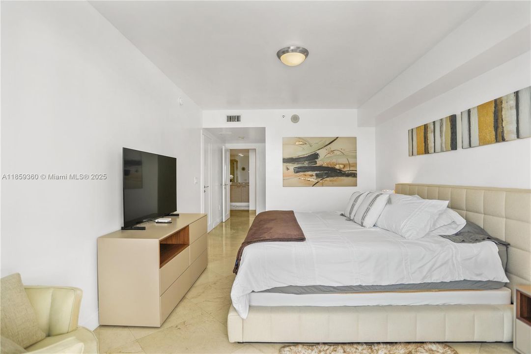 Active With Contract: $7,500 (3 beds, 2 baths, 1554 Square Feet)