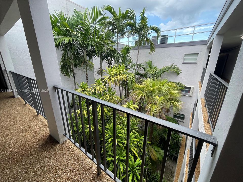 Recientemente alquilado: $1,650 (1 camas, 1 baños, 780 Pies cuadrados)