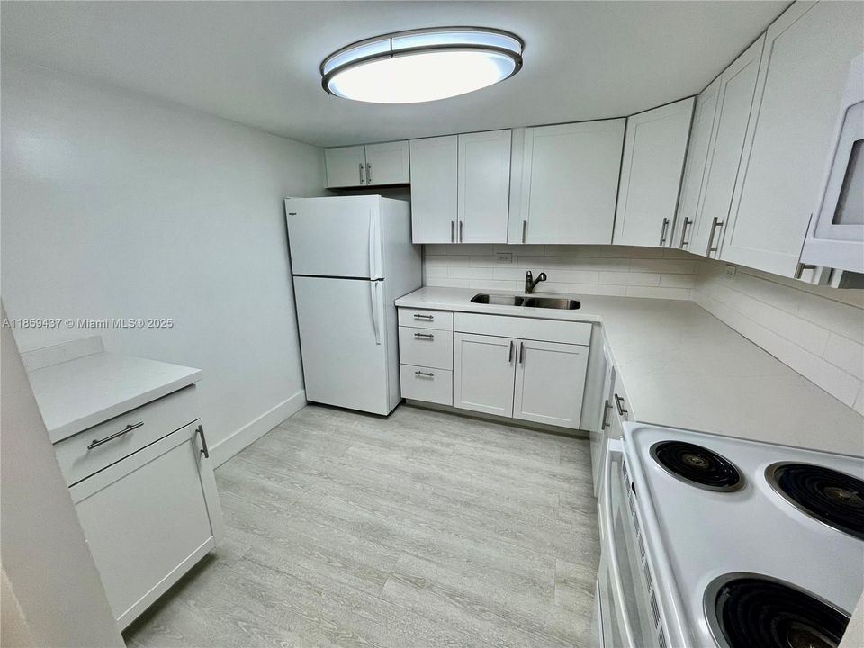 Recientemente alquilado: $1,650 (1 camas, 1 baños, 780 Pies cuadrados)