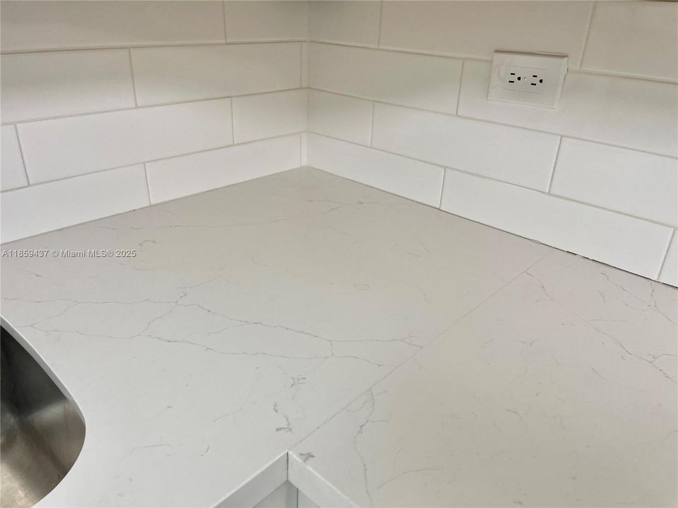 Recientemente alquilado: $1,650 (1 camas, 1 baños, 780 Pies cuadrados)