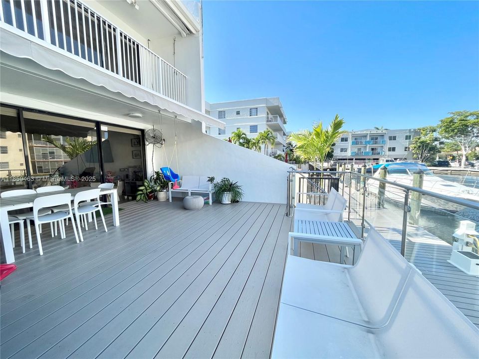 Recently Rented: $5,480 (3 beds, 2 baths, 1610 Square Feet)