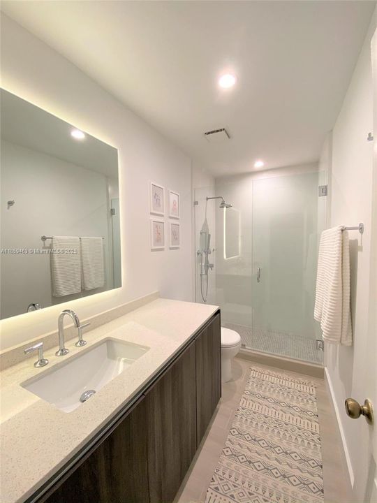 Recently Rented: $5,480 (3 beds, 2 baths, 1610 Square Feet)