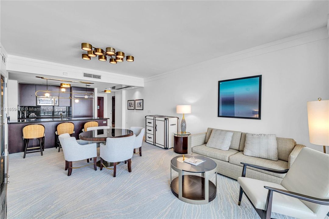 For Sale: $2,990,000 (2 beds, 2 baths, 1502 Square Feet)