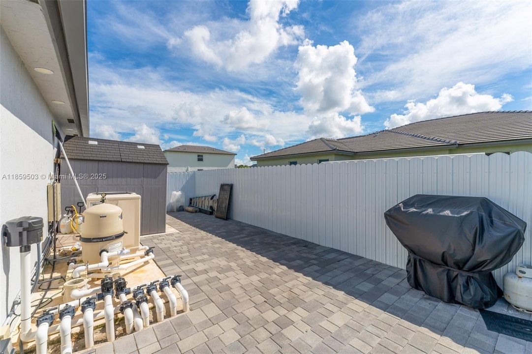 Под контрактом: $980,000 (5 спален, 4 ванн, 2838 Квадратных фут)