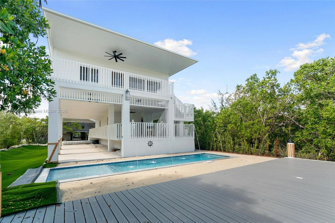 На продажу: $2,451,000 (4 спален, 4 ванн, 0 Квадратных фут)