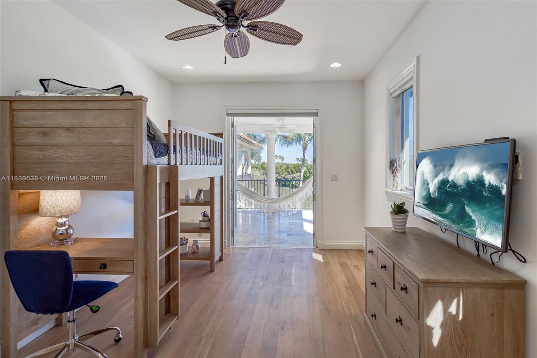 待售: $4,500,000 (5 贝兹, 5 浴室, 5438 平方英尺)