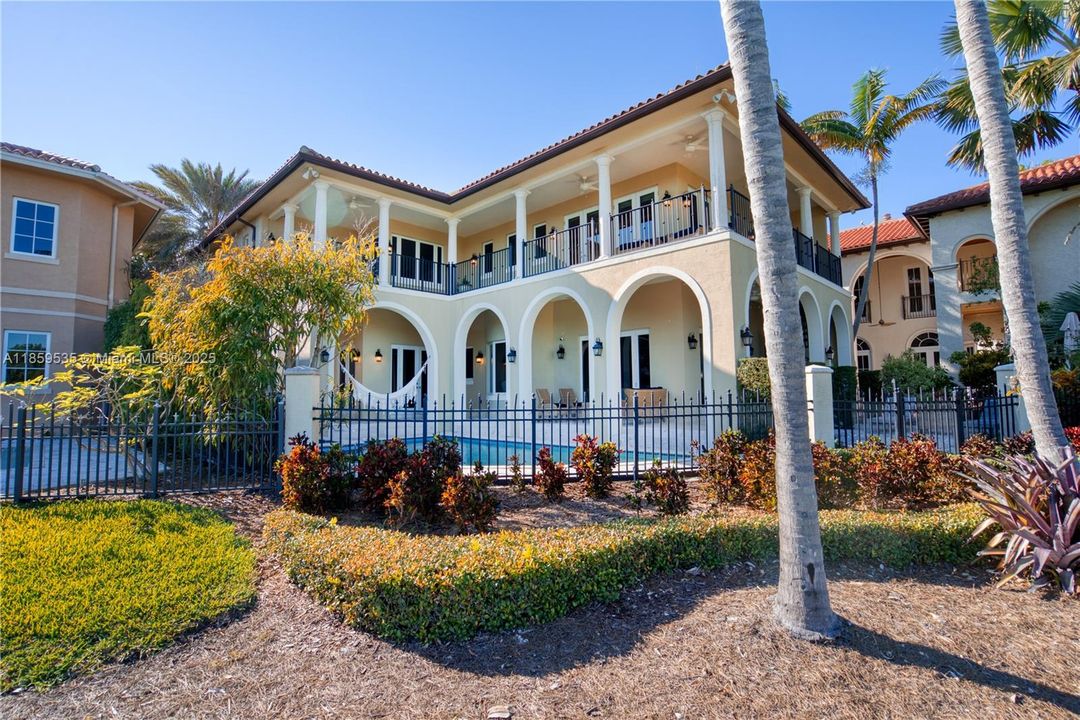 待售: $4,500,000 (5 贝兹, 5 浴室, 5438 平方英尺)