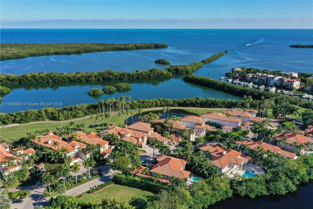 待售: $4,500,000 (5 贝兹, 5 浴室, 5438 平方英尺)