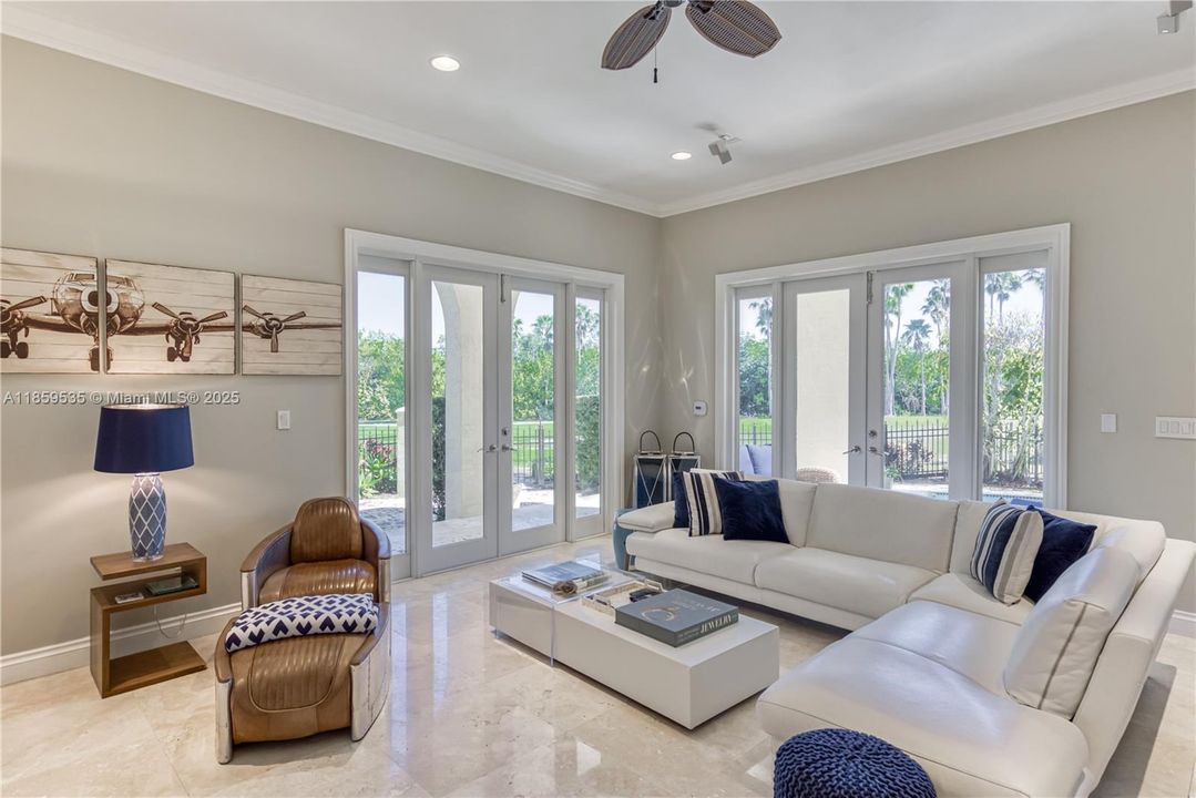 待售: $4,500,000 (5 贝兹, 5 浴室, 5438 平方英尺)