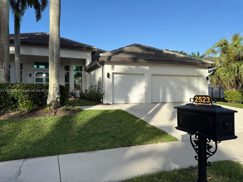 For Sale: $2,450,000 (5 beds, 3 baths, 3636 Square Feet)