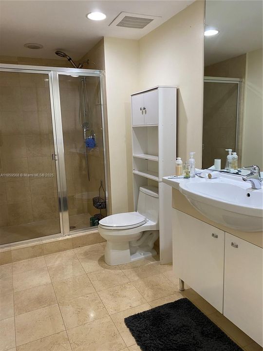 Recently Sold: $599,990 (1 beds, 1 baths, 844 Square Feet)