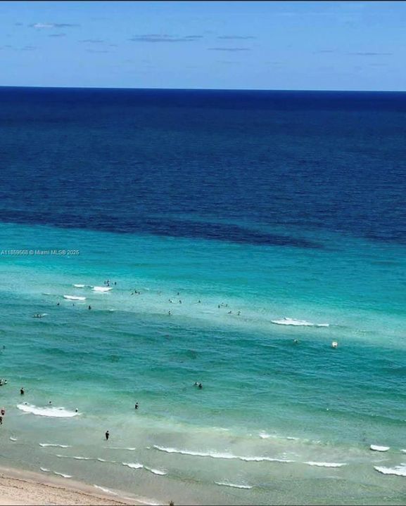 Recently Sold: $599,990 (1 beds, 1 baths, 844 Square Feet)