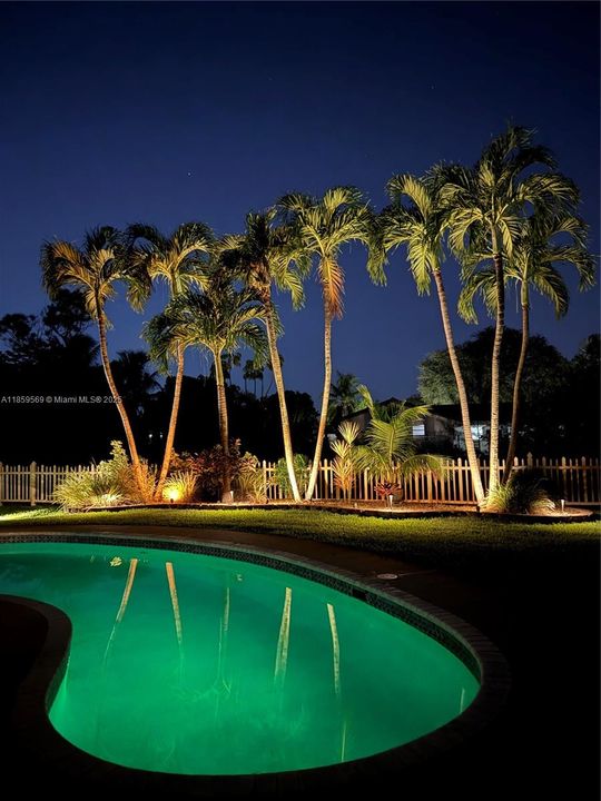 最近租的: $4,900 (4 贝兹, 2 浴室, 2114 平方英尺)