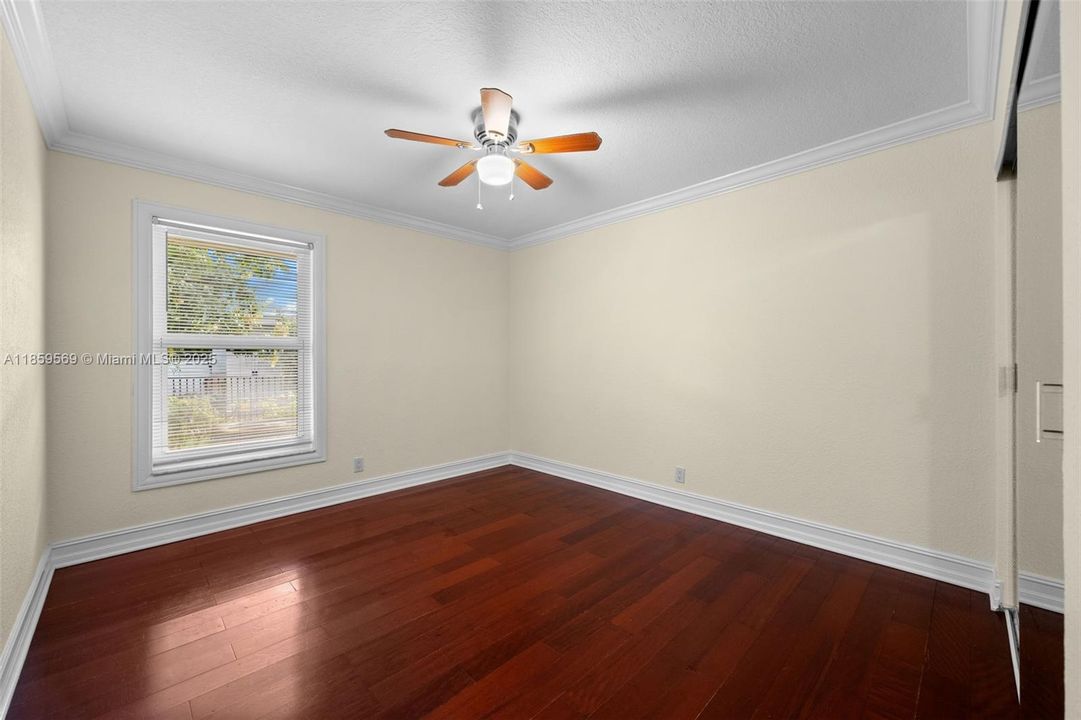 最近租的: $4,900 (4 贝兹, 2 浴室, 2114 平方英尺)