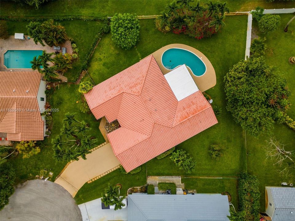 最近租的: $4,900 (4 贝兹, 2 浴室, 2114 平方英尺)