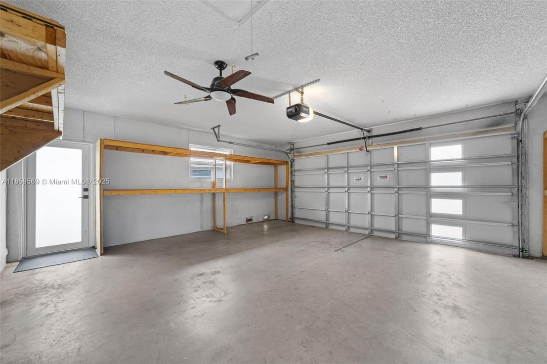 最近租的: $4,900 (4 贝兹, 2 浴室, 2114 平方英尺)