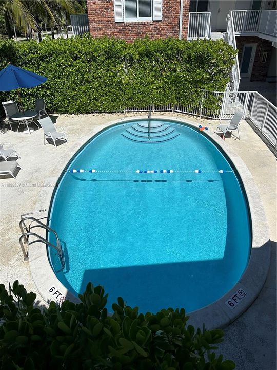 Active With Contract: $2,100 (1 beds, 1 baths, 562 Square Feet)