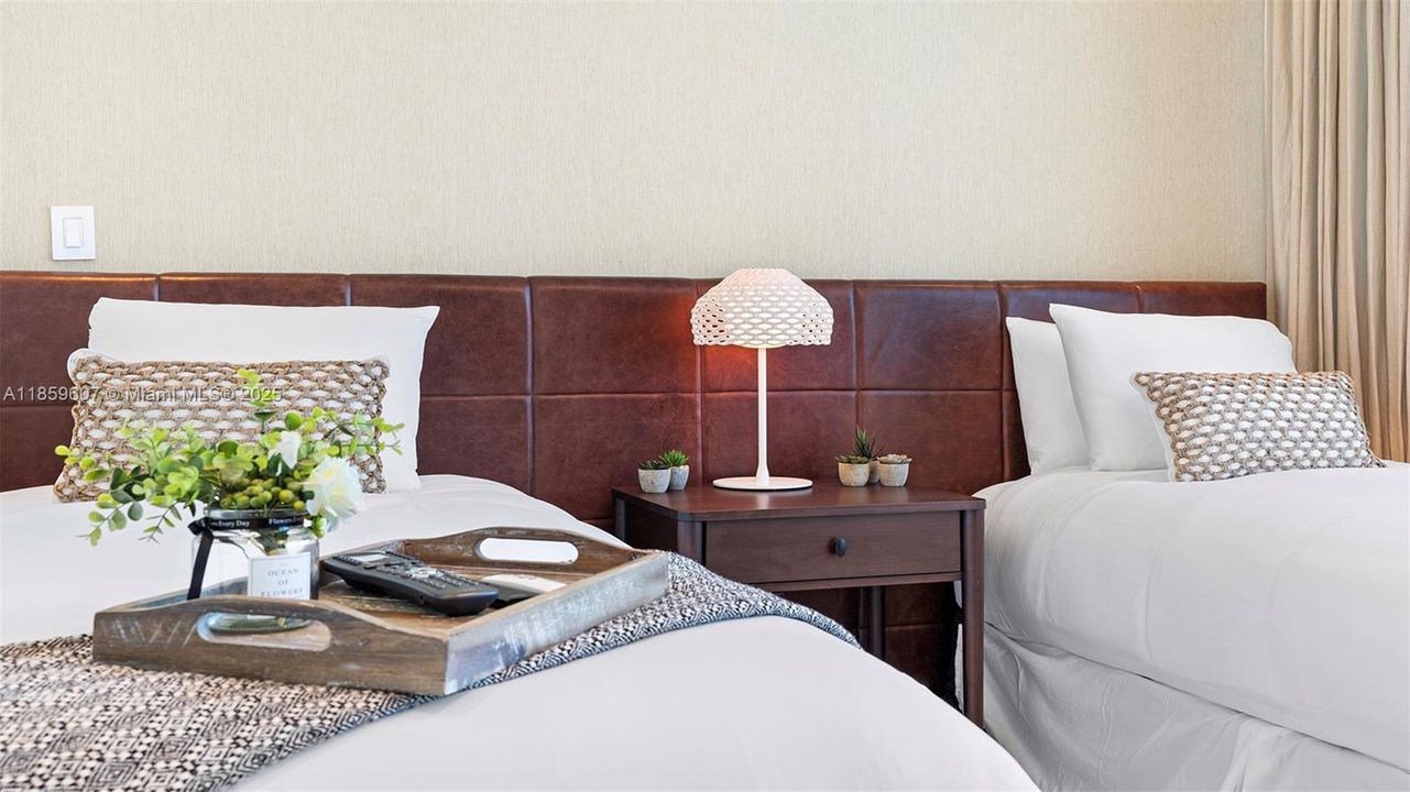 待售: $5,558,000 (3 贝兹, 3 浴室, 1588 平方英尺)