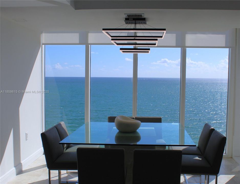 Recently Rented: $11,000 (2 beds, 2 baths, 1407 Square Feet)
