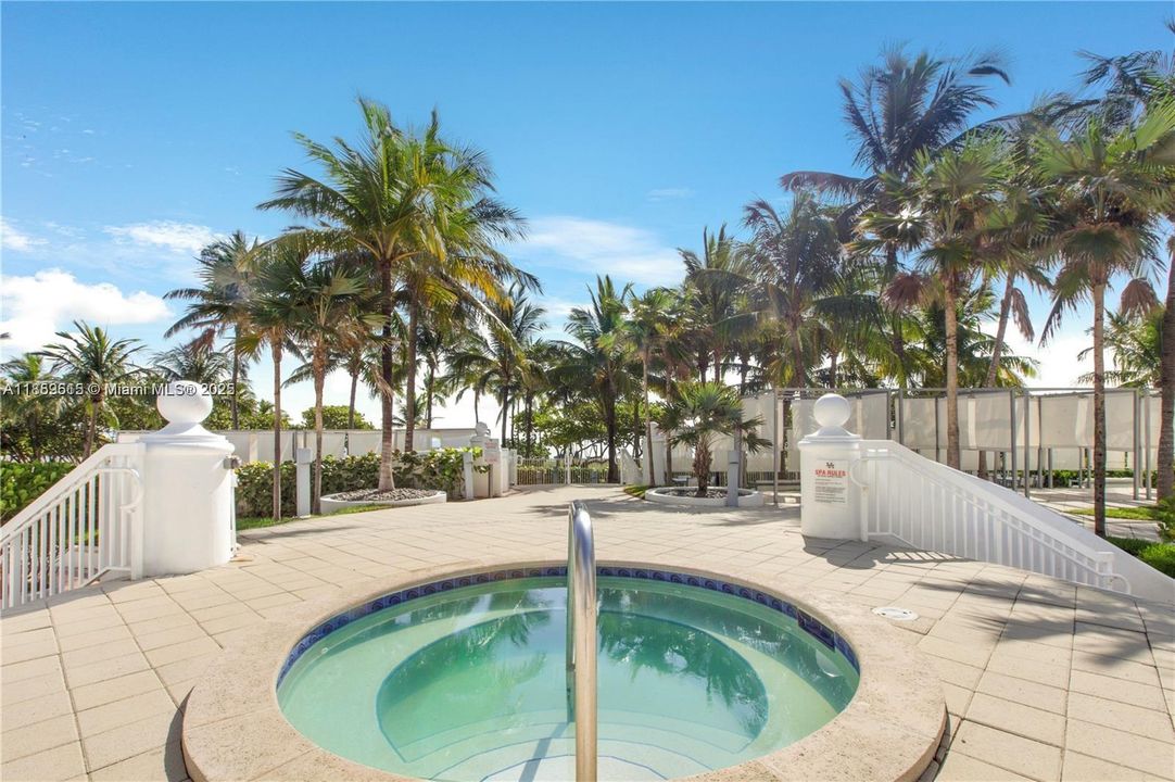 Recently Rented: $11,000 (2 beds, 2 baths, 1407 Square Feet)
