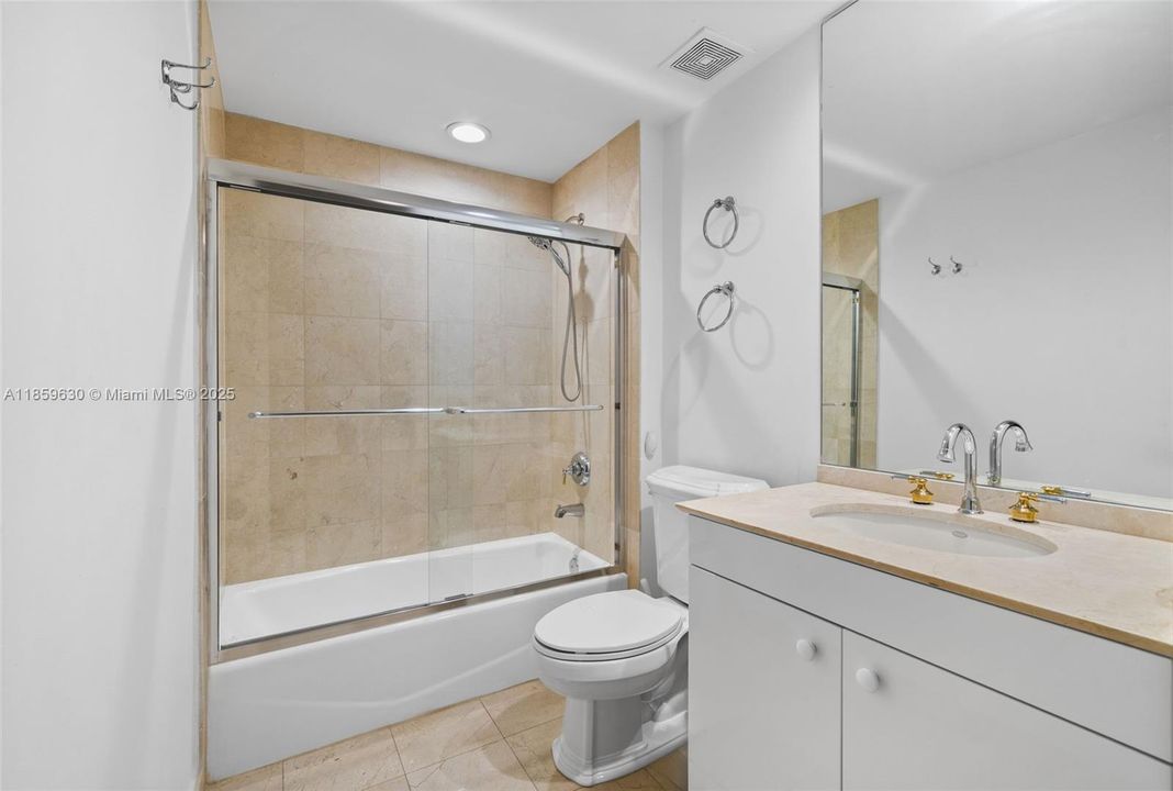 Active With Contract: $2,100,000 (3 beds, 4 baths, 2440 Square Feet)