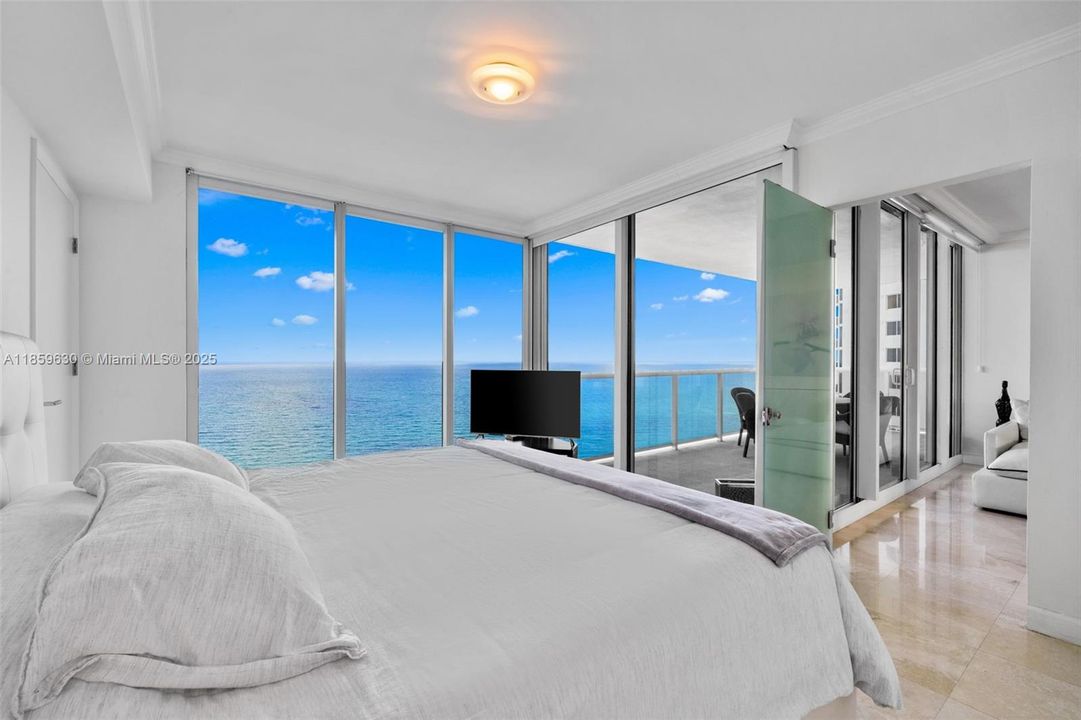 Active With Contract: $2,100,000 (3 beds, 4 baths, 2440 Square Feet)